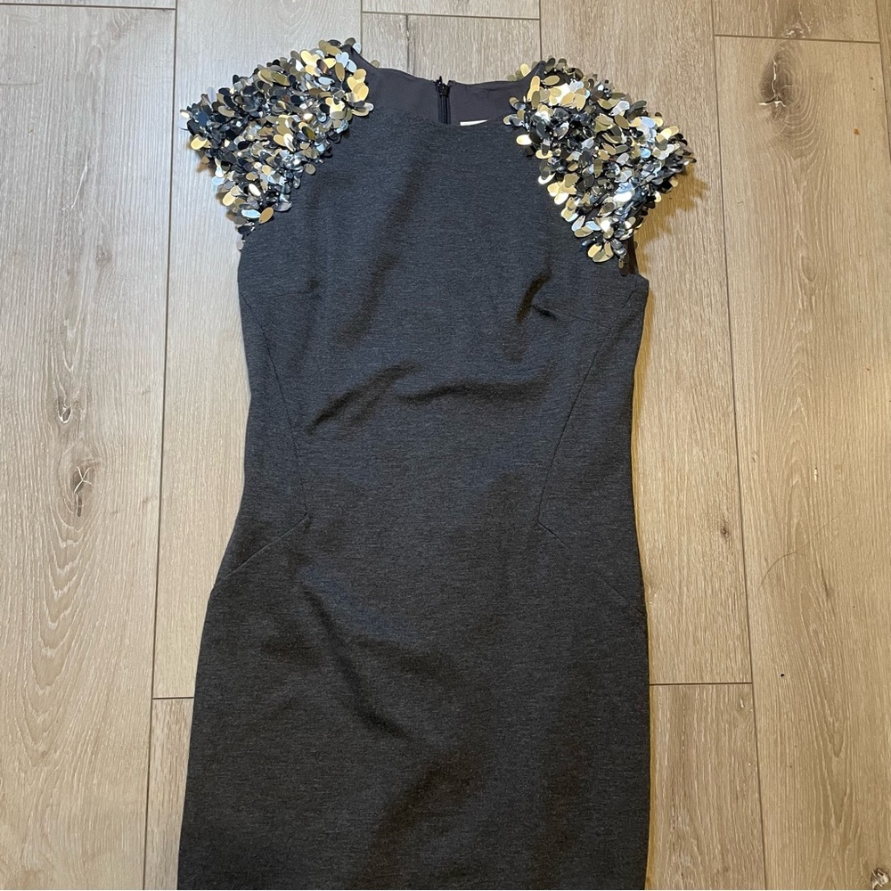 Michael Kors Gray Sheath Dress Sequin Shoulders Bodycon Party Mini Cocktail 2 - Picture 3 of 7